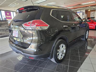 2016 Nissan Rogue SV 4DR SUV AWD   - Photo 4 - Hamilton, OH 45015