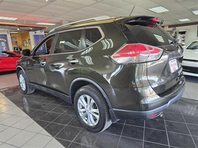 2016 Nissan Rogue SV 4DR SUV AWD   - Photo 6 - Hamilton, OH 45015