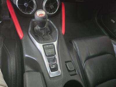 2017 Chevrolet Camaro SS 2DR COUPE V8/w2SS   - Photo 18 - Hamilton, OH 45015