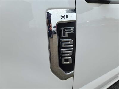 2019 Ford F-250 Super Duty XLT-EXTENDED CAB-4X4   - Photo 26 - Hamilton, OH 45015