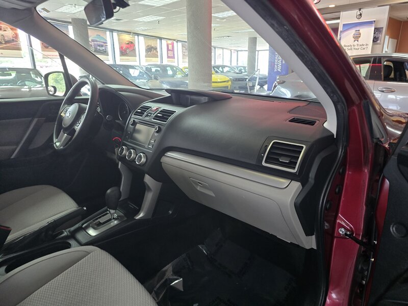 2018 Subaru Forester 2.5i - Photo 13 - Hamilton, OH 45015