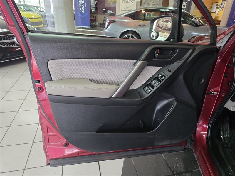 2018 Subaru Forester 2.5i - Photo 7 - Hamilton, OH 45015