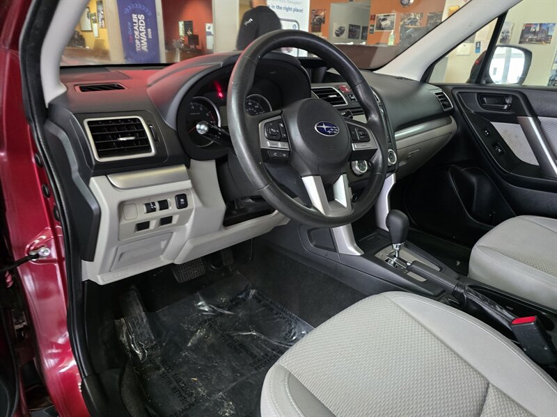2018 Subaru Forester 2.5i - Photo 8 - Hamilton, OH 45015