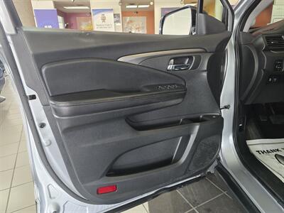 2019 Honda Ridgeline Sport 4DR CREW CAB 4X4   - Photo 7 - Hamilton, OH 45015