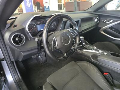 2023 Chevrolet Camaro LT  2DR CONVERTIBLE w/1LT   - Photo 16 - Hamilton, OH 45015