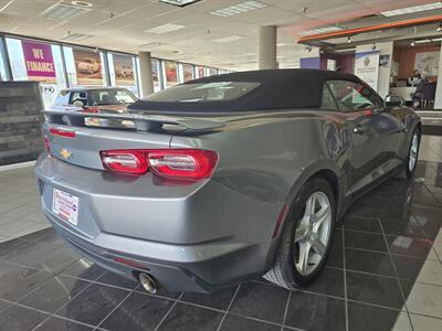 2023 Chevrolet Camaro LT  2DR CONVERTIBLE w/1LT   - Photo 11 - Hamilton, OH 45015