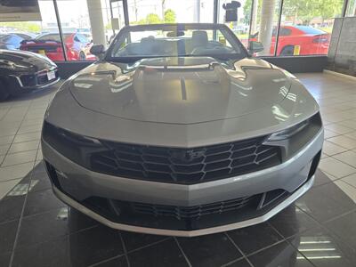 2023 Chevrolet Camaro LT  2DR CONVERTIBLE w/1LT   - Photo 2 - Hamilton, OH 45015