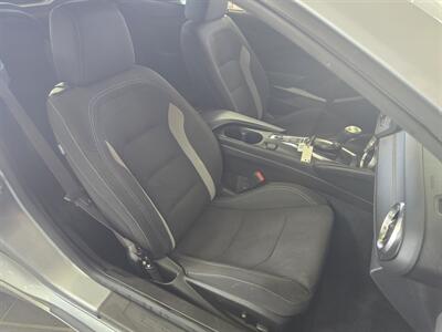 2023 Chevrolet Camaro LT  2DR CONVERTIBLE w/1LT   - Photo 21 - Hamilton, OH 45015