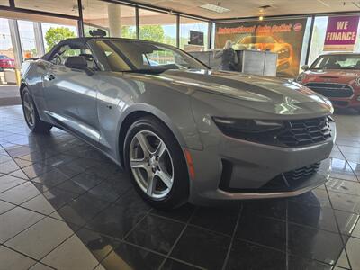 2023 Chevrolet Camaro LT  2DR CONVERTIBLE w/1LT   - Photo 9 - Hamilton, OH 45015