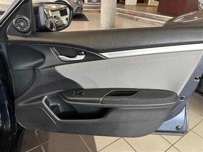 2017 Honda Civic EX   - Photo 26 - Hamilton, OH 45015