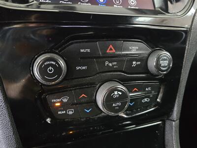 2021 Chrysler 300 Series S V6   - Photo 24 - Hamilton, OH 45015