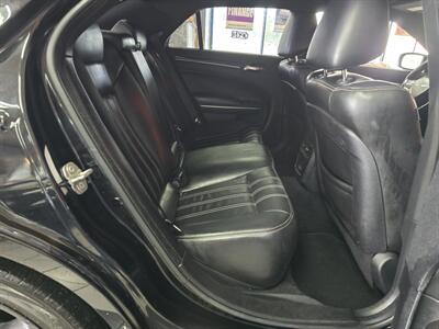 2021 Chrysler 300 Series S V6   - Photo 13 - Hamilton, OH 45015