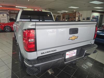 2018 Chevrolet Silverado 1500 LT EXTENDED CAB - Photo 5 - Hamilton, OH 45015