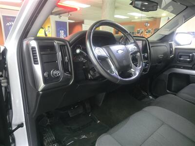 2018 Chevrolet Silverado 1500 LT EXTENDED CAB - Photo 8 - Hamilton, OH 45015