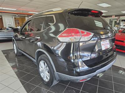 2016 Nissan Rogue SV   - Photo 5 - Hamilton, OH 45015