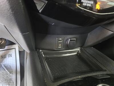 2016 Nissan Rogue SV   - Photo 18 - Hamilton, OH 45015