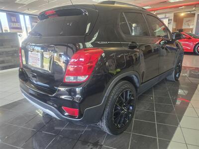 2021 Chevrolet Trax LT   - Photo 4 - Hamilton, OH 45015