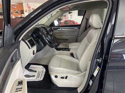 2018 Volkswagen Atlas V6 SE 4Motion   - Photo 8 - Hamilton, OH 45015
