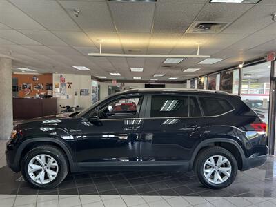 2018 Volkswagen Atlas V6 SE 4Motion   - Photo 2 - Hamilton, OH 45015
