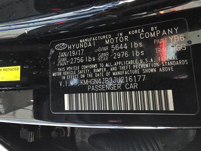 2018 Genesis G80 3.3T Sport   - Photo 17 - Hamilton, OH 45015