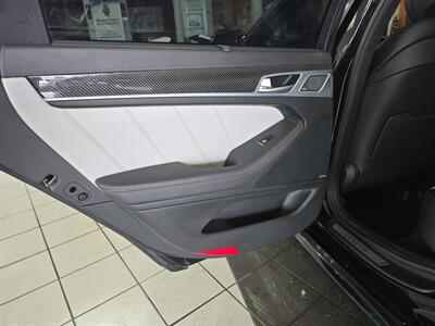 2018 Genesis G80 3.3T Sport   - Photo 10 - Hamilton, OH 45015