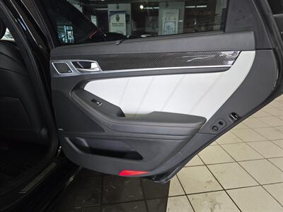 2018 Genesis G80 3.3T Sport   - Photo 15 - Hamilton, OH 45015