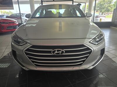 2017 Hyundai Elantra SE 4DR SEDAN   - Photo 2 - Hamilton, OH 45015
