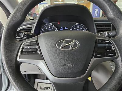 2017 Hyundai Elantra SE 4DR SEDAN   - Photo 22 - Hamilton, OH 45015