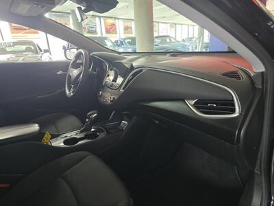 2023 Chevrolet Malibu LT 4DR SEDAN   - Photo 13 - Hamilton, OH 45015