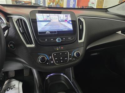 2023 Chevrolet Malibu LT 4DR SEDAN   - Photo 23 - Hamilton, OH 45015