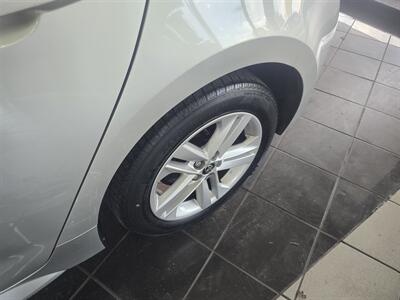 2020 Toyota Corolla SE   - Photo 30 - Hamilton, OH 45015