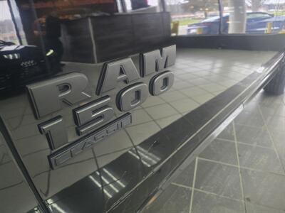 2024 RAM 1500 CLASSIC Warlock 4DR CREW CAB 4X4 - Photo 19 - Hamilton, OH 45015