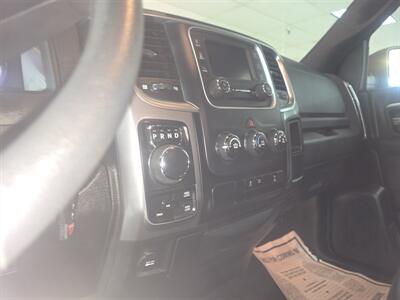2024 RAM 1500 CLASSIC Warlock 4DR CREW CAB 4X4 - Photo 18 - Hamilton, OH 45015