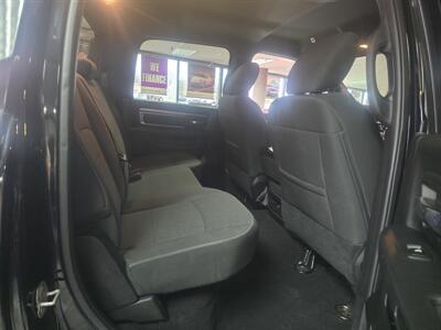 2024 RAM 1500 CLASSIC Warlock 4DR CREW CAB 4X4 - Photo 16 - Hamilton, OH 45015