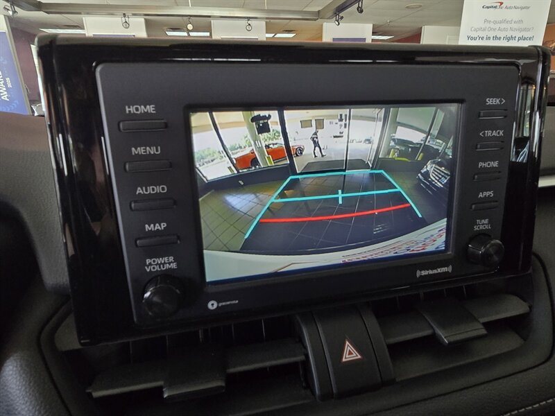 2021 Toyota RAV4 XLE 4DR SUV - Photo 20 - Hamilton, OH 45015