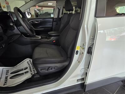 2021 Toyota RAV4 XLE 4DR SUV - Photo 9 - Hamilton, OH 45015