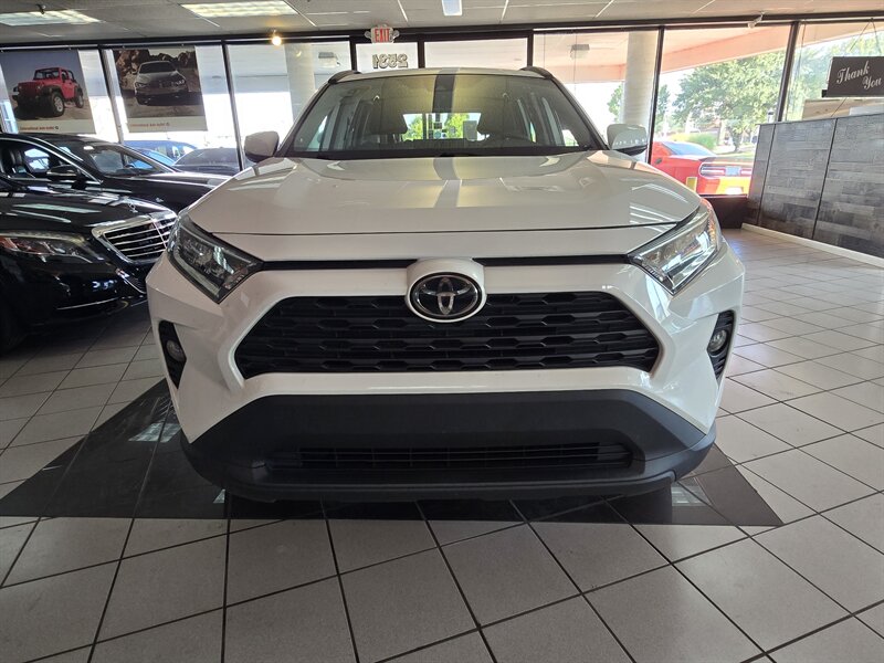 2021 Toyota RAV4 XLE 4DR SUV - Photo 2 - Hamilton, OH 45015