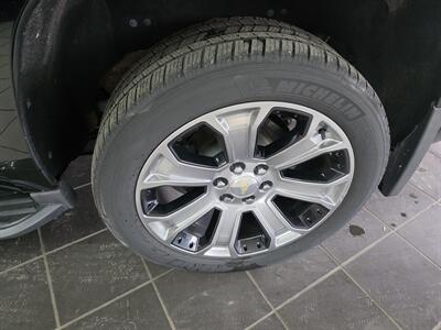 2017 Chevrolet Tahoe LT   - Photo 42 - Hamilton, OH 45015