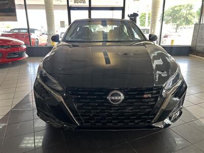 2023 Nissan Altima 2.5 SR   - Photo 3 - Hamilton, OH 45015