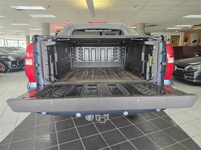 2011 Chevrolet Avalanche LT - Photo 25 - Hamilton, OH 45015