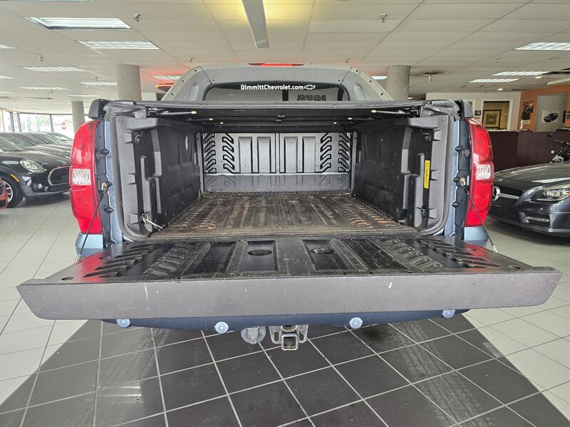 2011 Chevrolet Avalanche LT - Photo 25 - Hamilton, OH 45015