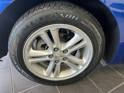 2017 Chevrolet Cruze LT Auto 4DR HATCHBACK   - Photo 32 - Hamilton, OH 45015