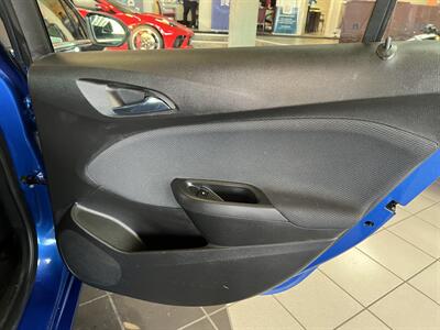 2017 Chevrolet Cruze LT Auto 4DR HATCHBACK   - Photo 24 - Hamilton, OH 45015