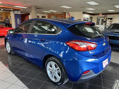 2017 Chevrolet Cruze LT Auto 4DR HATCHBACK   - Photo 8 - Hamilton, OH 45015