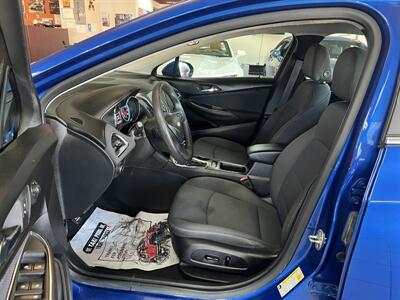 2017 Chevrolet Cruze LT Auto 4DR HATCHBACK   - Photo 9 - Hamilton, OH 45015