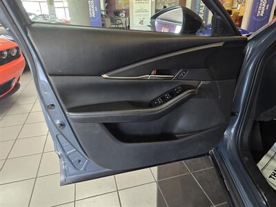 2025 Mazda CX-30 2.5 S Carbon Edition 4DR SUV AWD - Photo 7 - Hamilton, OH 45015