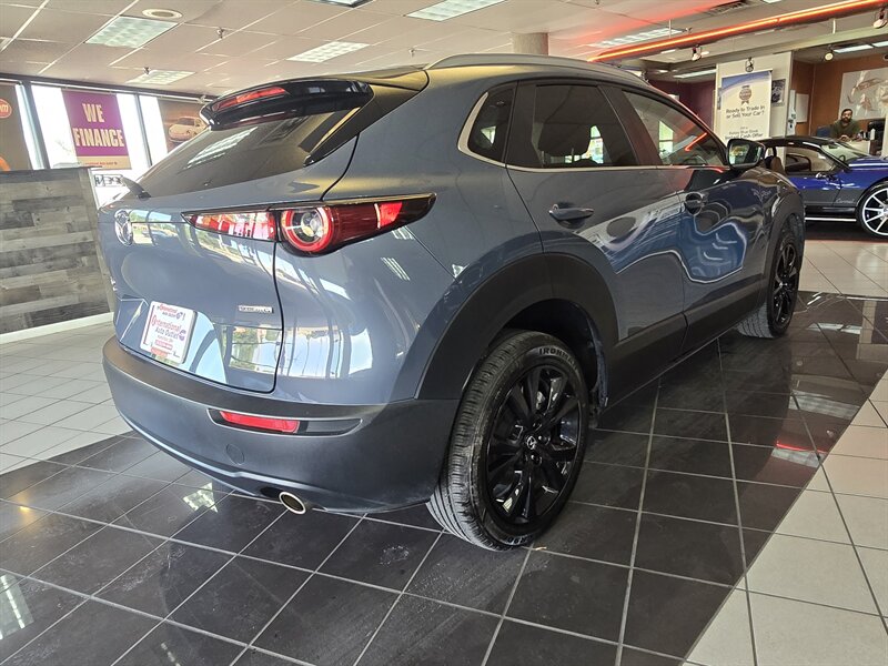 2025 Mazda CX-30 2.5 S Carbon Edition 4DR SUV AWD - Photo 4 - Hamilton, OH 45015