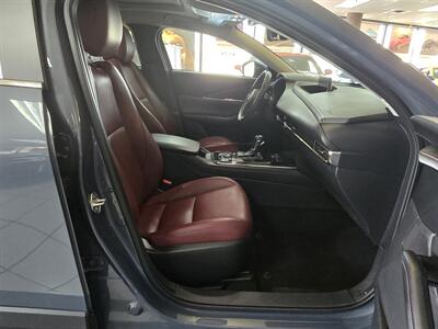 2025 Mazda CX-30 2.5 S Carbon Edition 4DR SUV AWD - Photo 14 - Hamilton, OH 45015