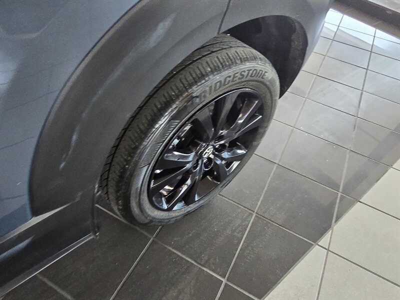 2025 Mazda CX-30 2.5 S Carbon Edition 4DR SUV AWD - Photo 46 - Hamilton, OH 45015