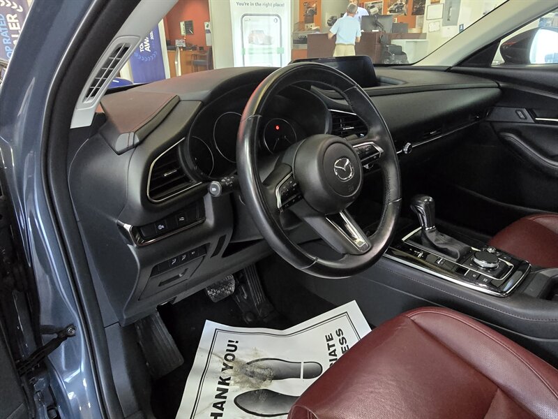 2025 Mazda CX-30 2.5 S Carbon Edition 4DR SUV AWD - Photo 18 - Hamilton, OH 45015